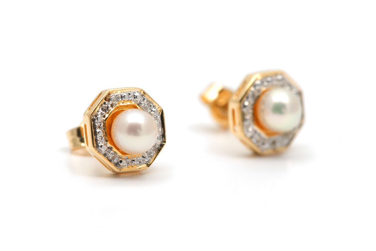 Boucles d'oreilles Puces en or jaune, perles et diamants