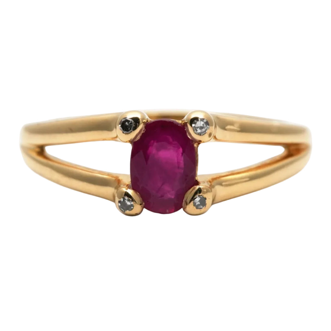 Bague Solitaire en or jaune, rubis et diamants