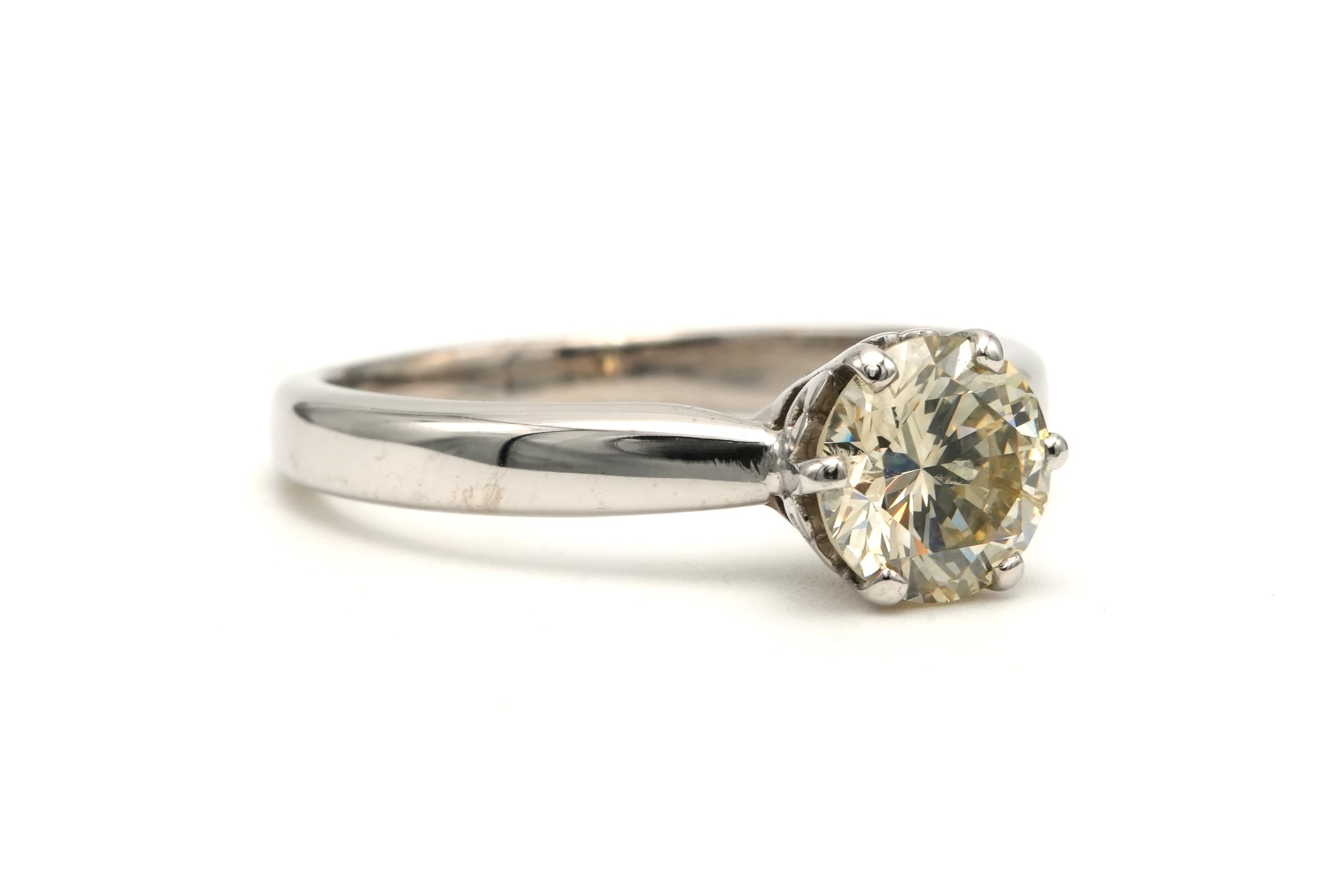 Bague Solitaire en or blanc et diamants