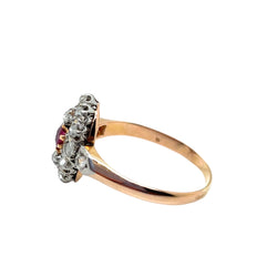 Bague Marquise en or rose, platine, rubis et diamants