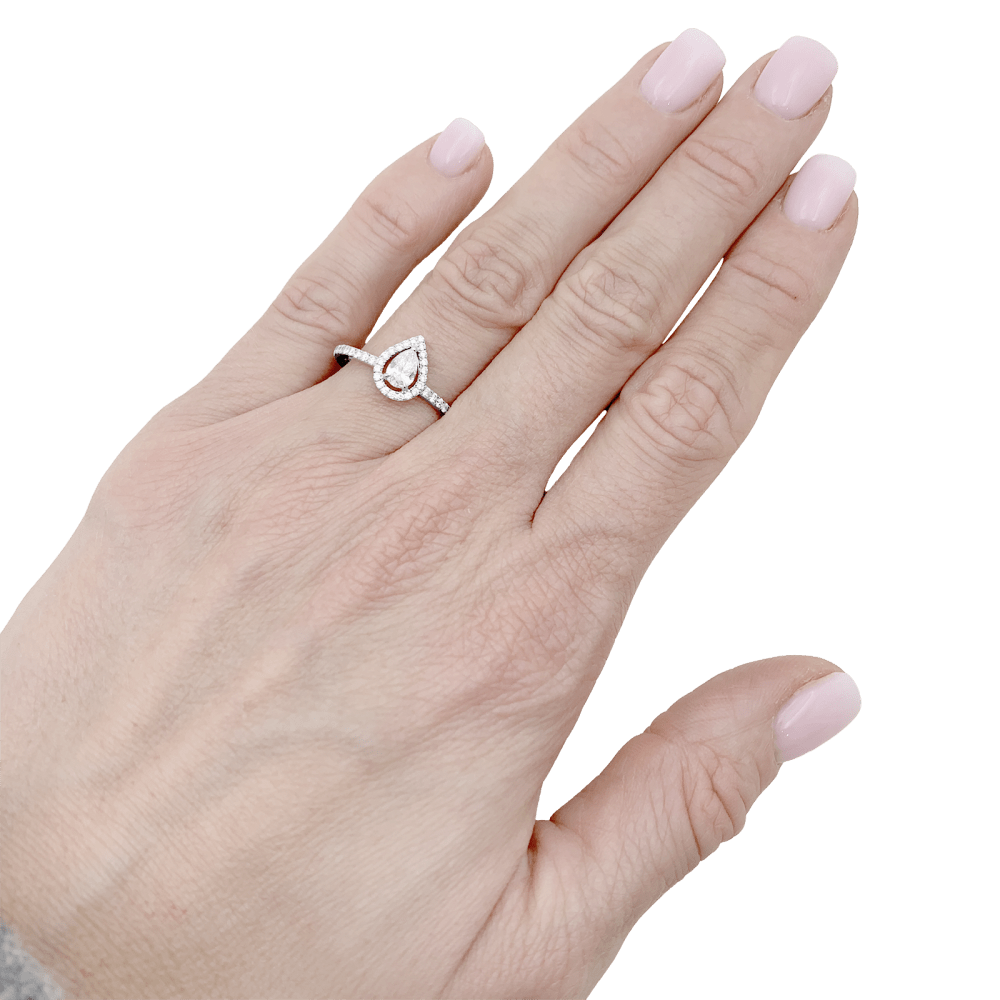 Bague Messika, « M-Love », or blanc et diamants.