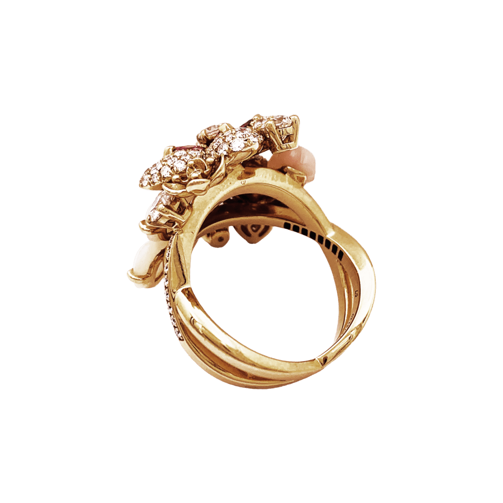 Ring Chaumet, "Hortensia Aube rosée", rose gold, diamonds, pink sapphire and pink opals.
