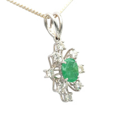 Pendentif en or blanc, émeraude et diamants