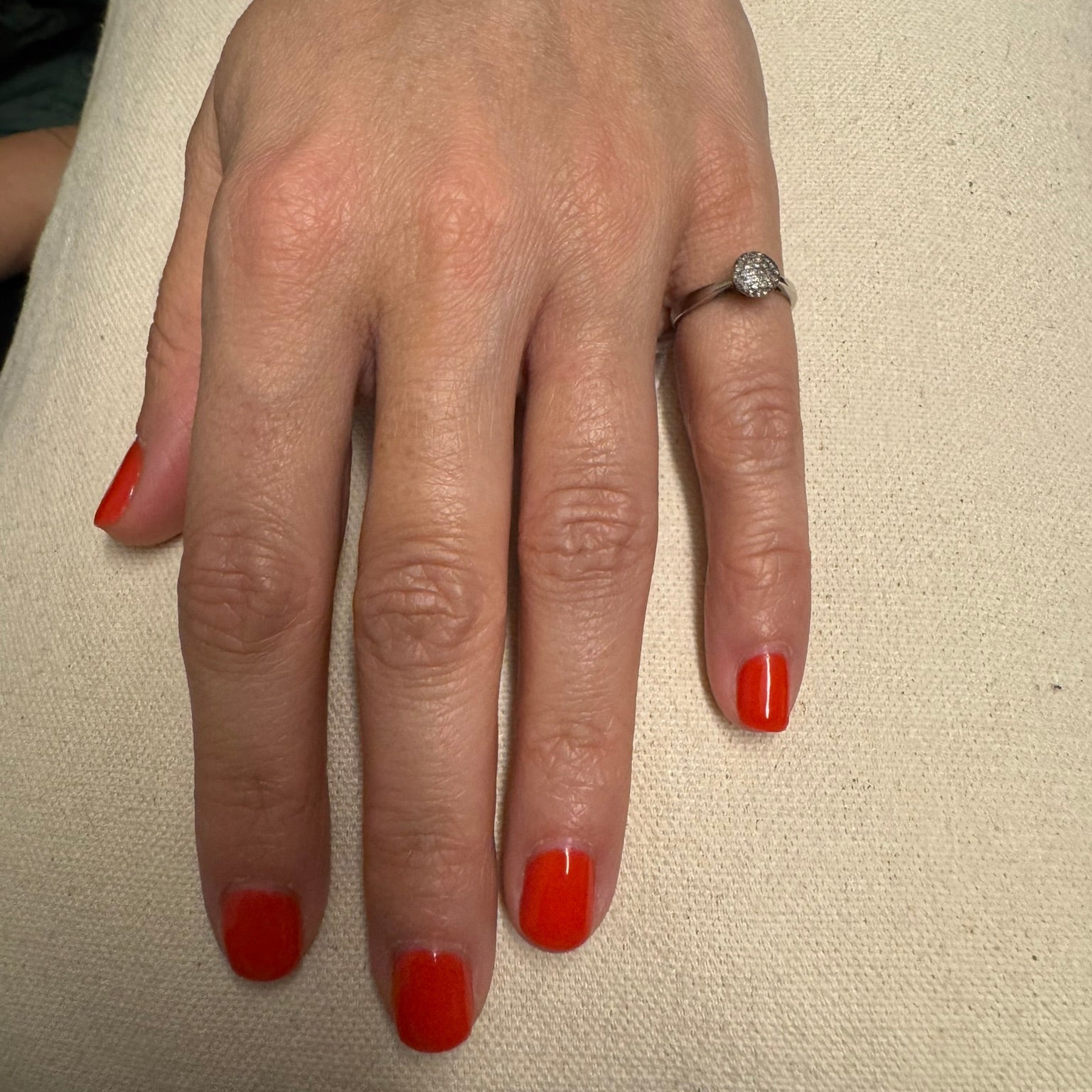 Bague en or blanc et diamants