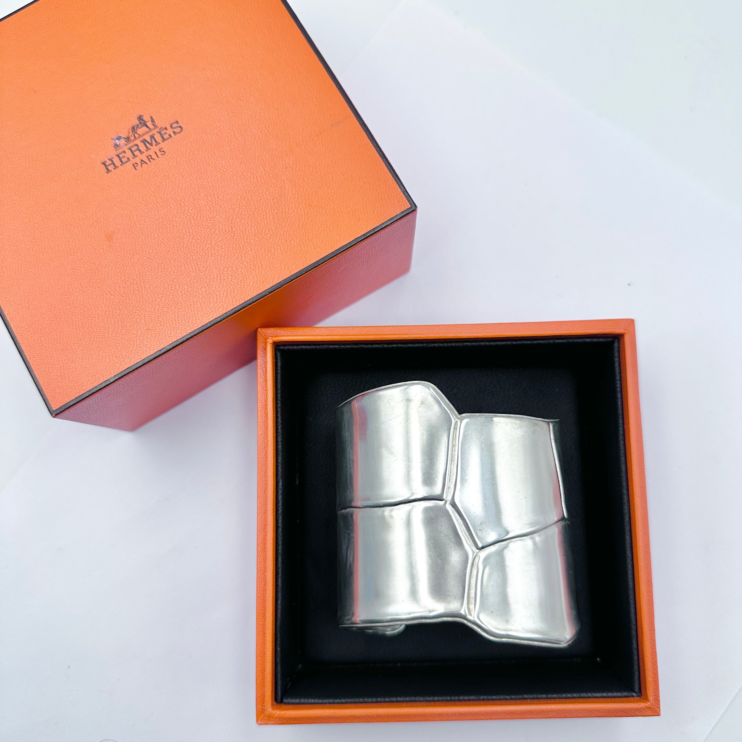 Bracelet Manchette HERMÈS "Niloticus Éclat" en argent