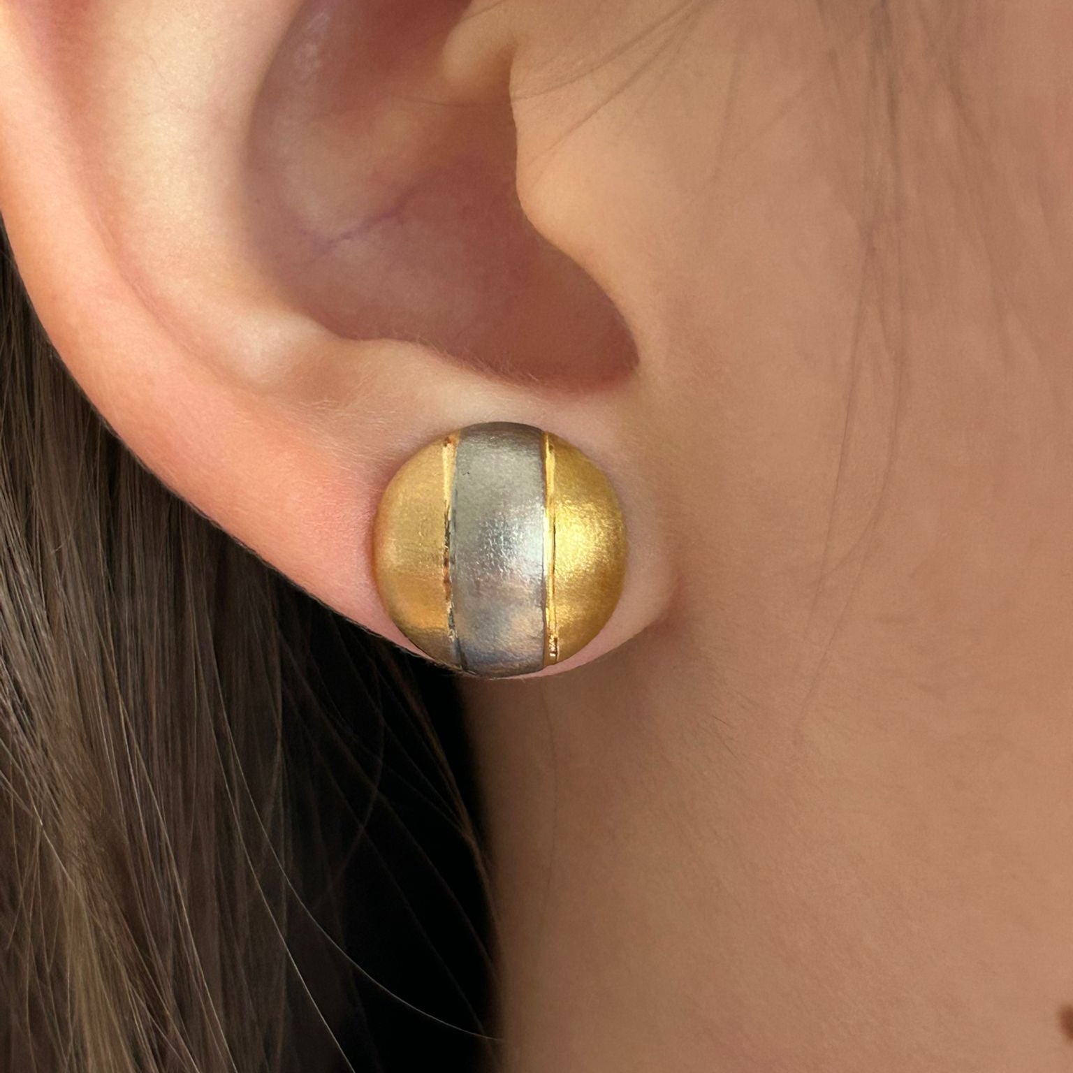 Boucles d'oreilles Puces en or blanc, or jaune et or rose