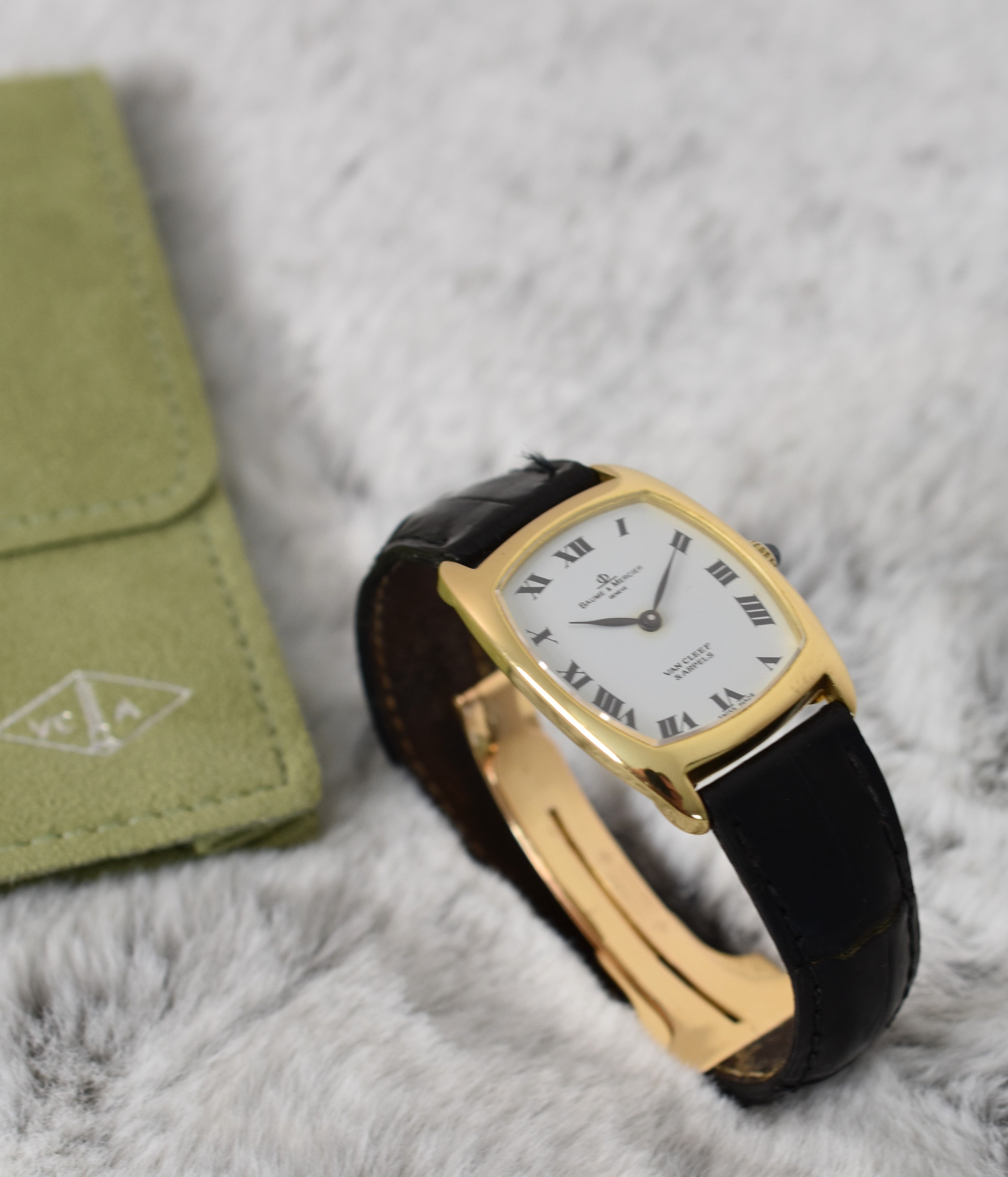 Van Cleef& Arpels avec Baume&Mercier, double signature, or jaune 18 carats, vers 1970