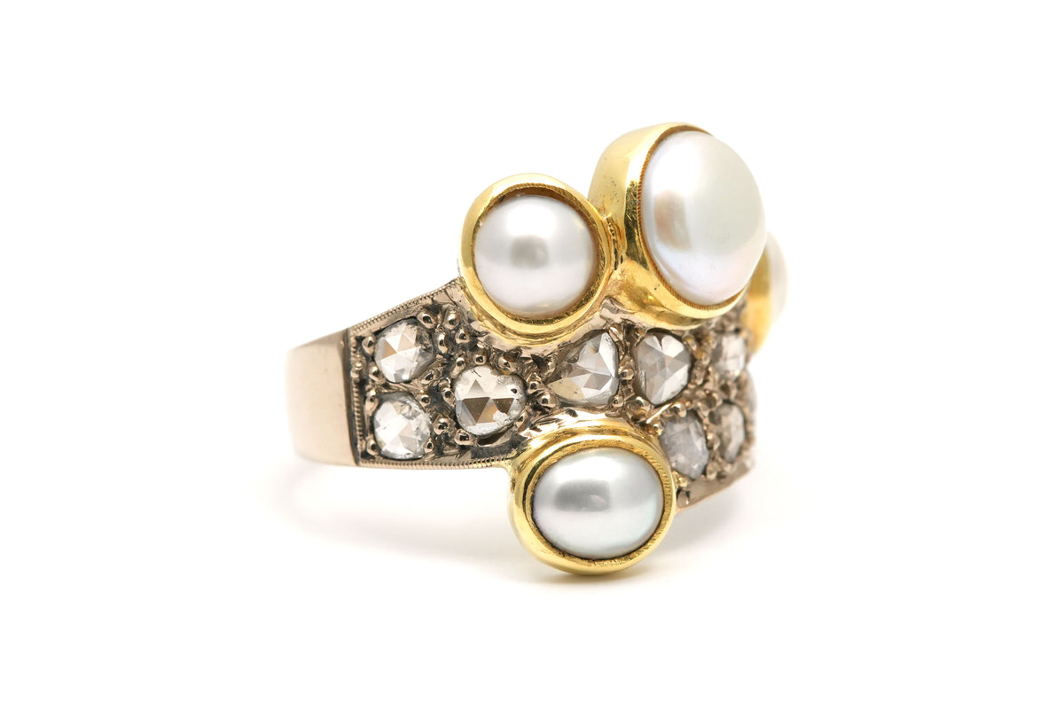 Bague Cocktail en or jaune, perles et diamants