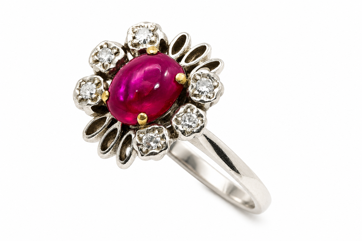 Bague Cocktail en or blanc, rubis et diamants