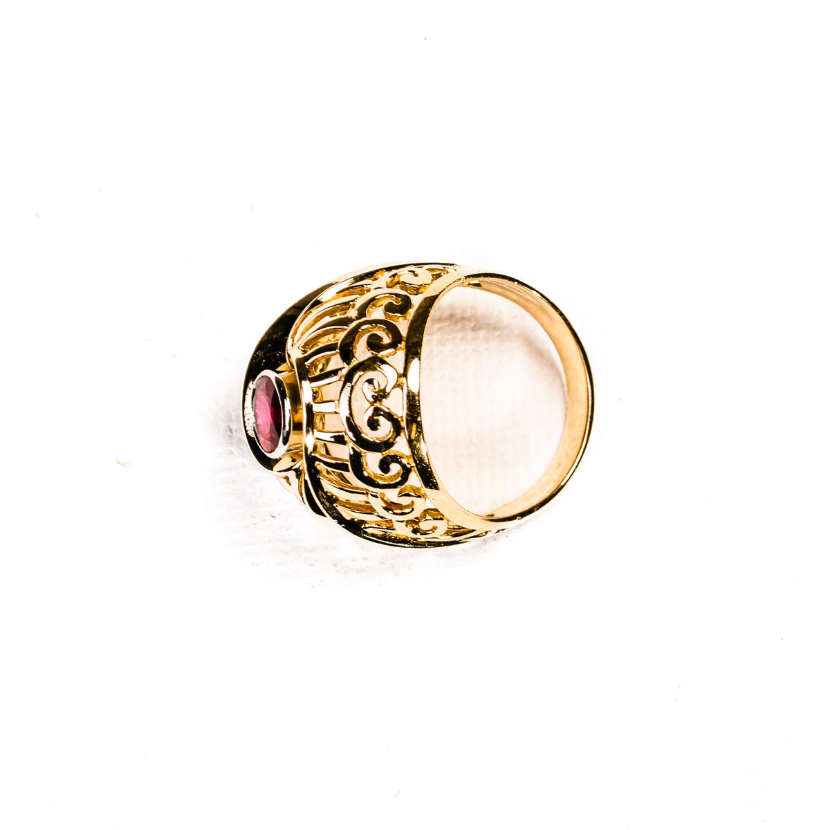 Bague Dôme ren or rose, platine et rubis