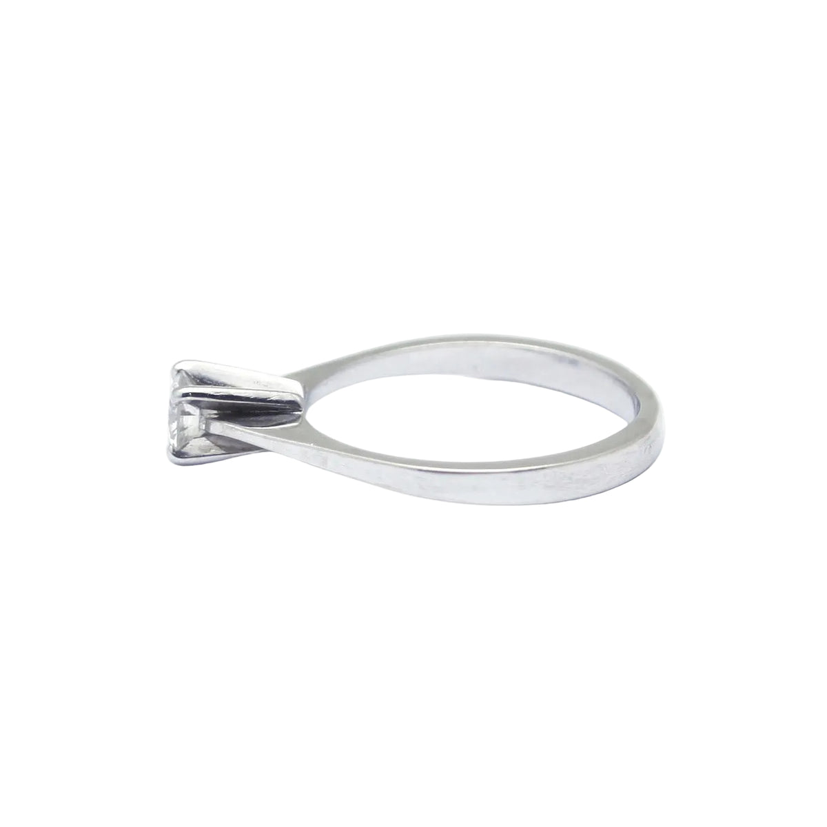 Bague Solitaire en or blanc et diamant