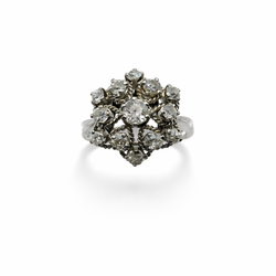 Bague Marguerite en or blanc et diamants