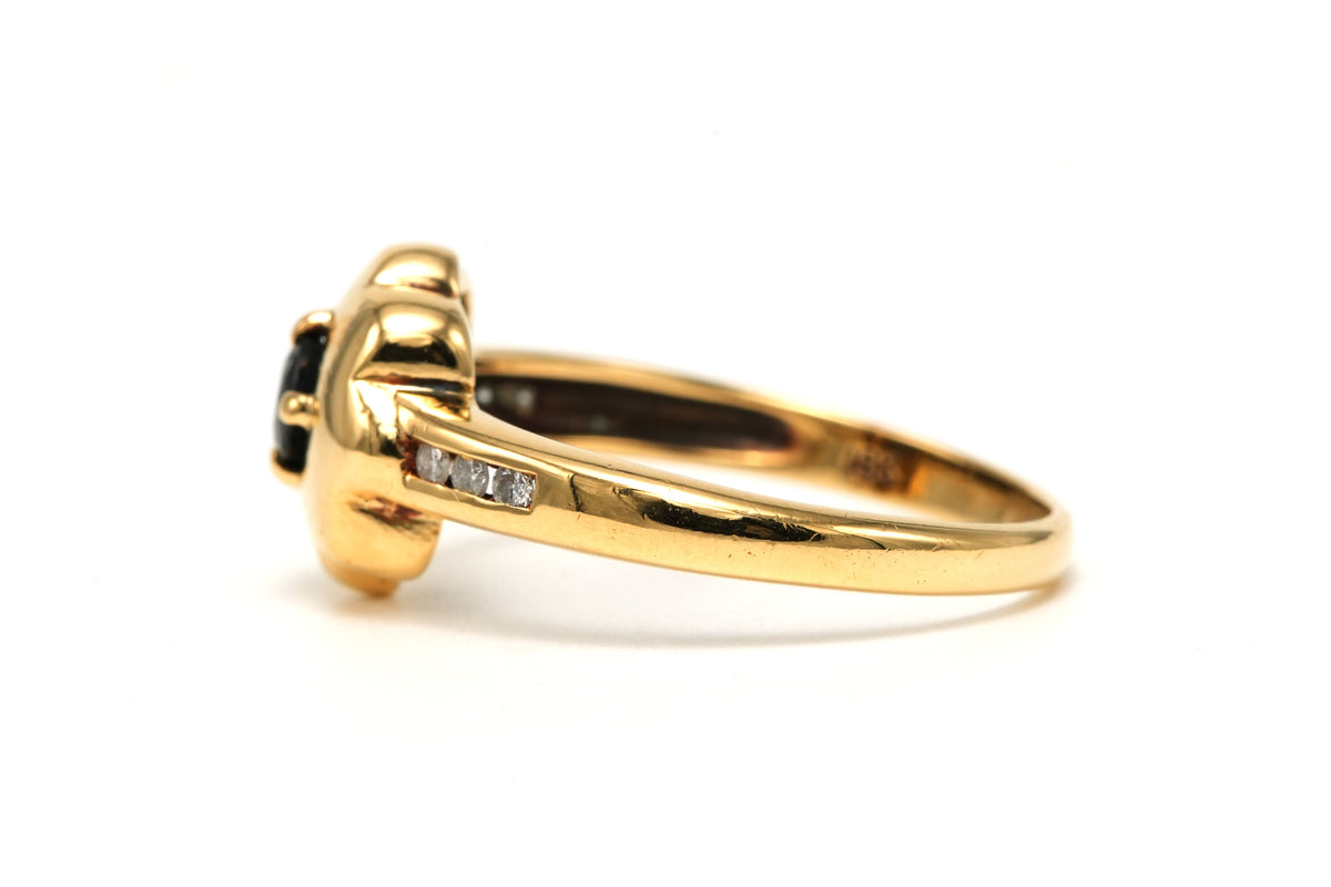 Bague Solitaire en or jaune, saphirs et diamants