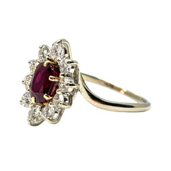 Bague Marguerite en or blanc, rubis, et diamants