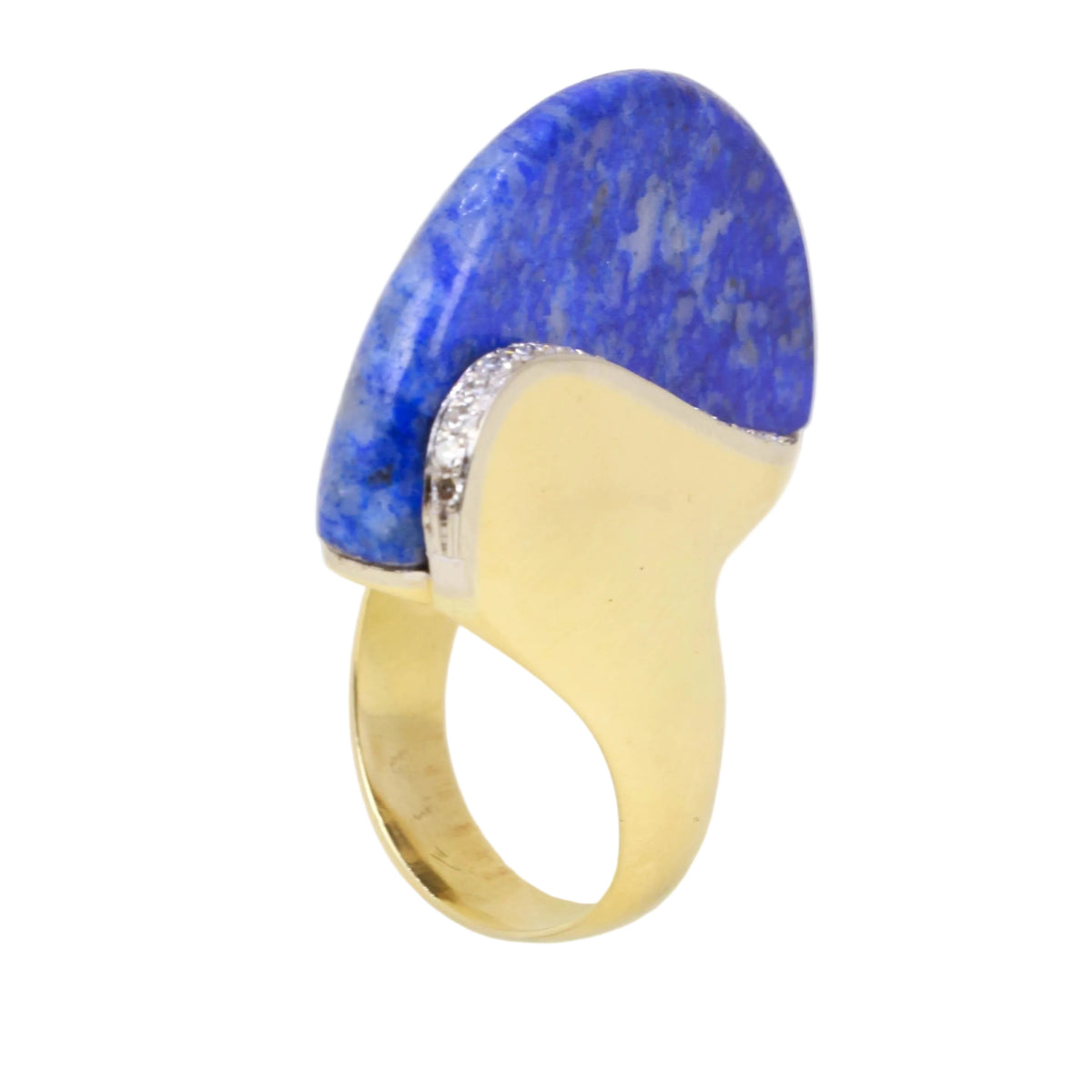 Bague Cocktail en or jaune, lapis-lazuli et diamants