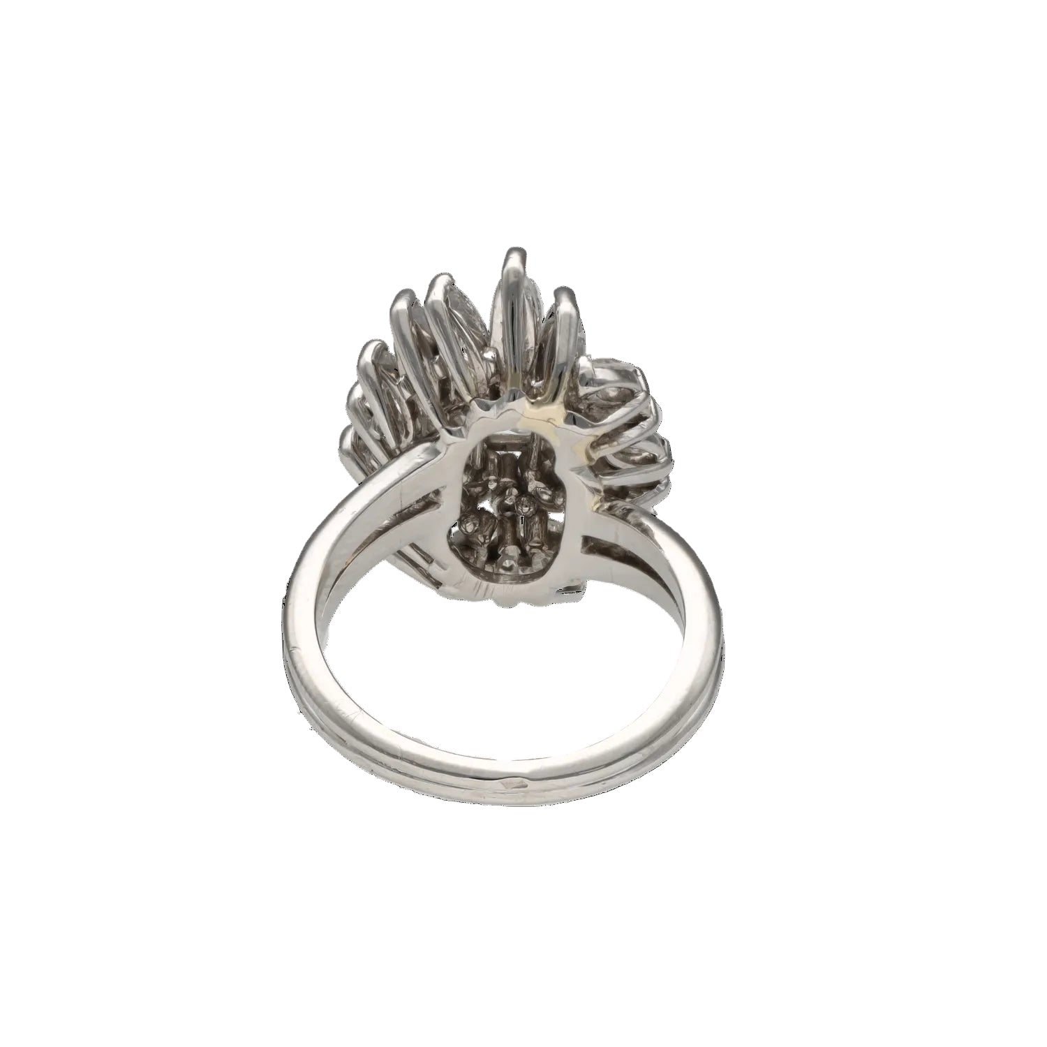 Bague Entourage en platine et diamant
