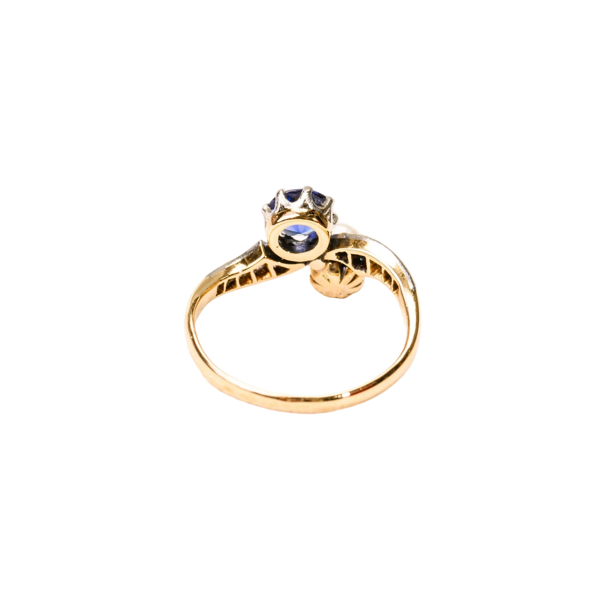 Bague Toi et Moi en or jaune, platine, saphir, perle de culture, et diamants