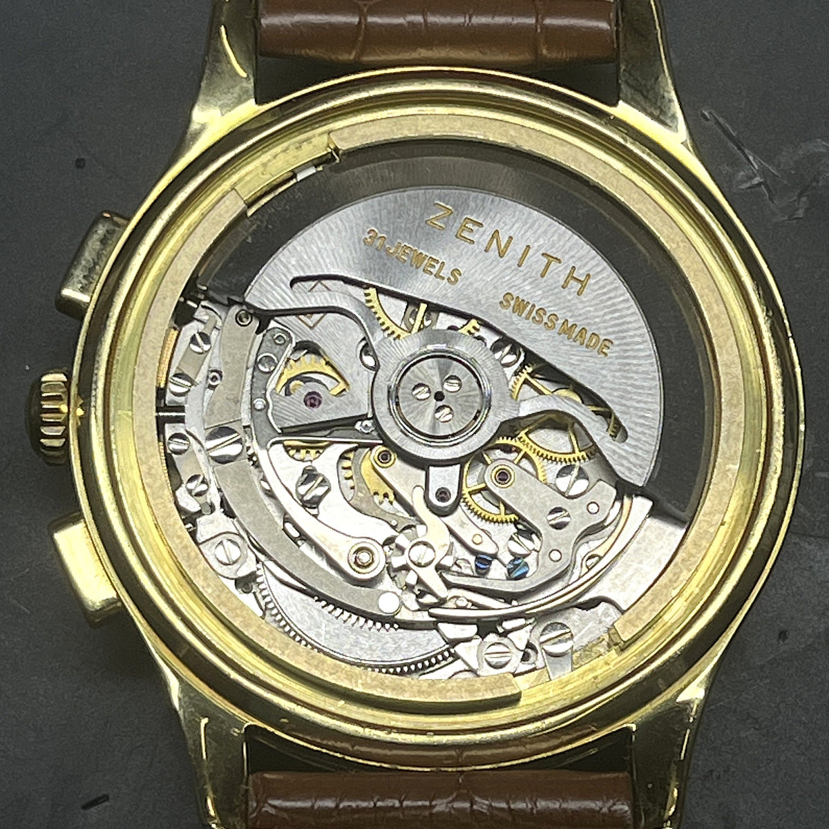 Montre ZENITH "El Primero" en or jaune et cuir