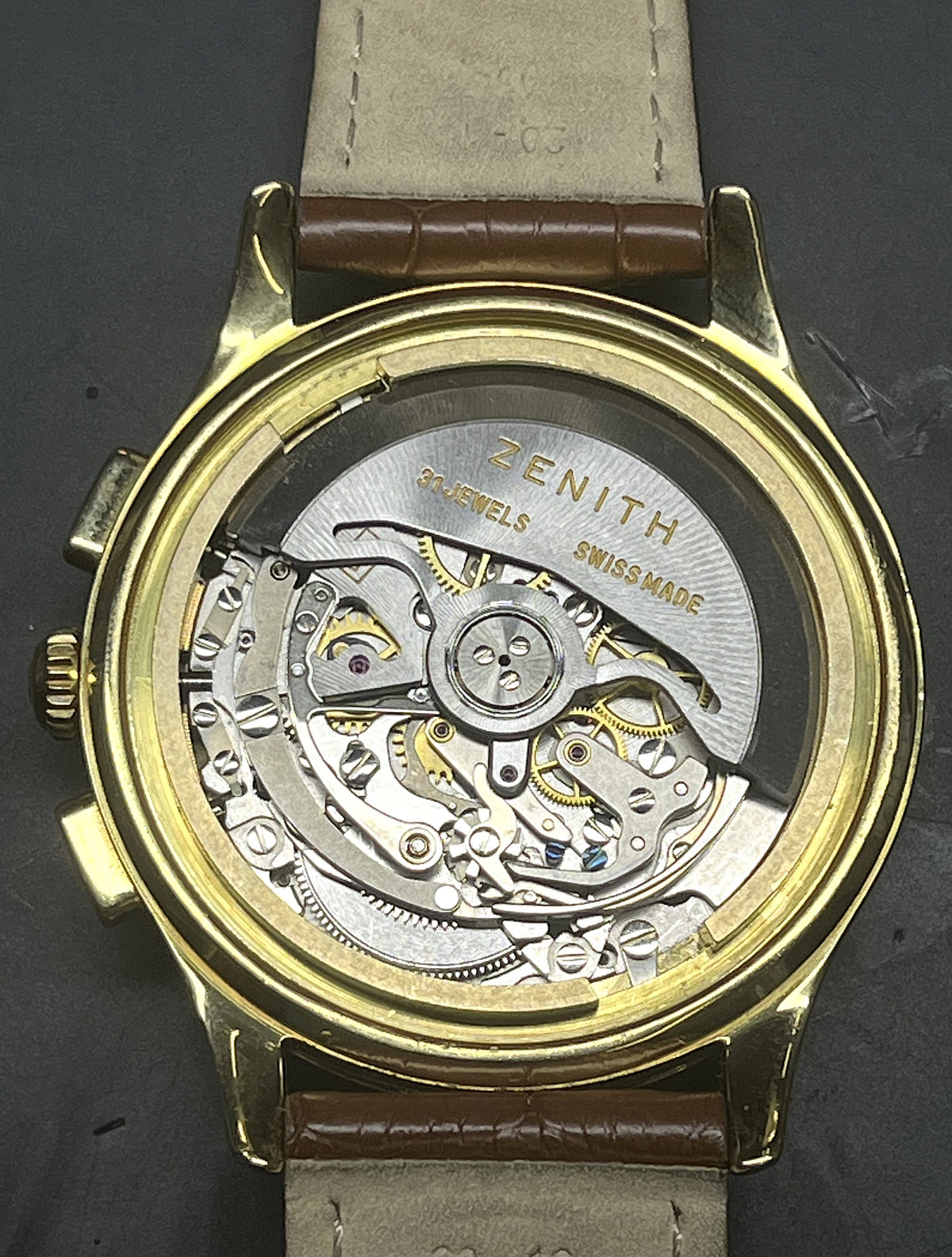 Montre ZENITH "El Primero" en or jaune et cuir