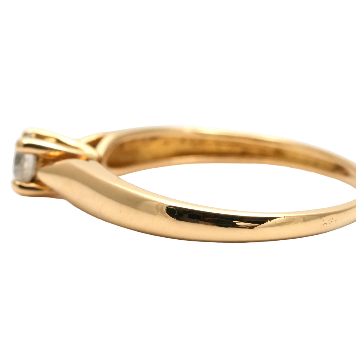 Bague Solitaire en or jaune et diamant