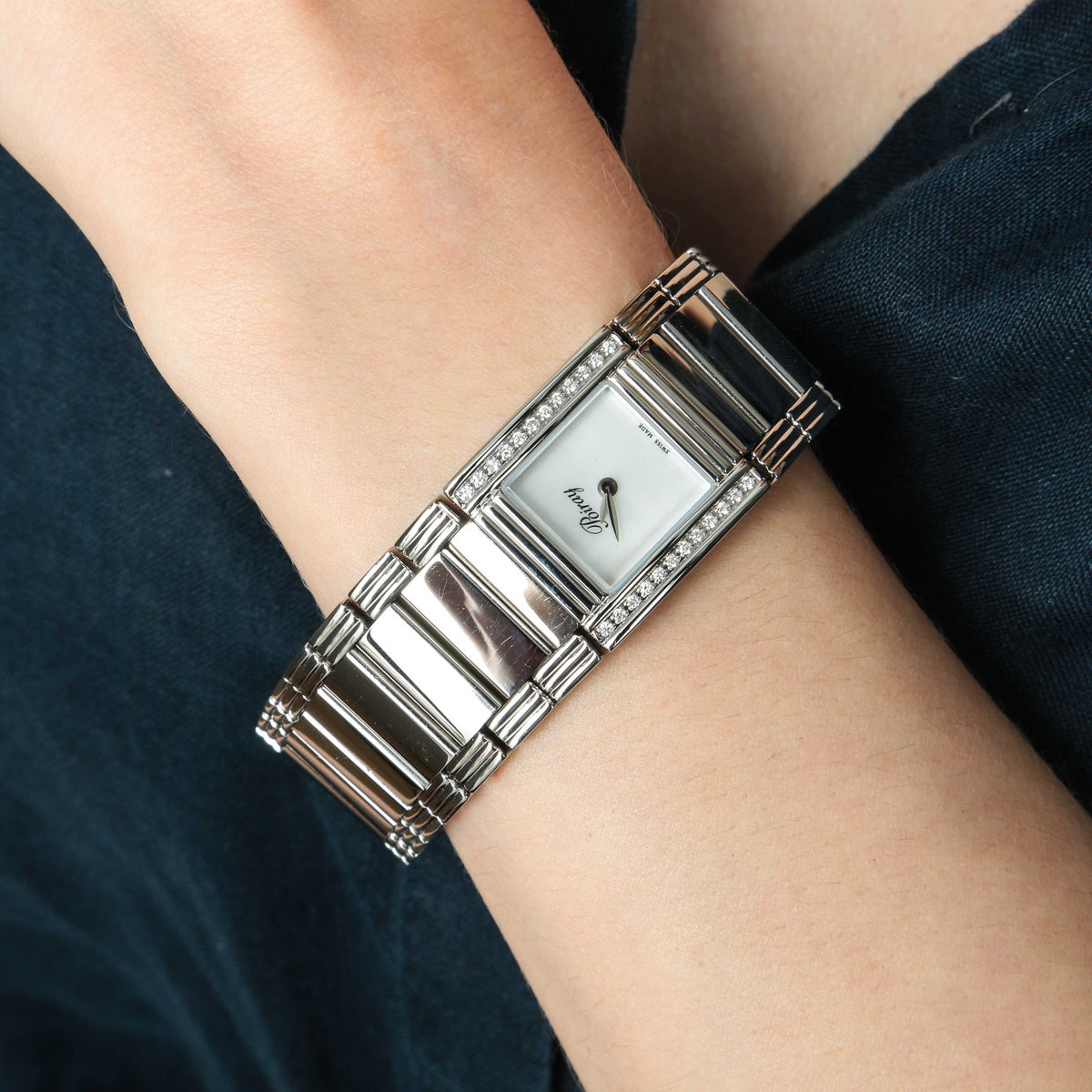 Montre POIRAY "Ma Première Manchette" en acier, nacre, quartz et diamants