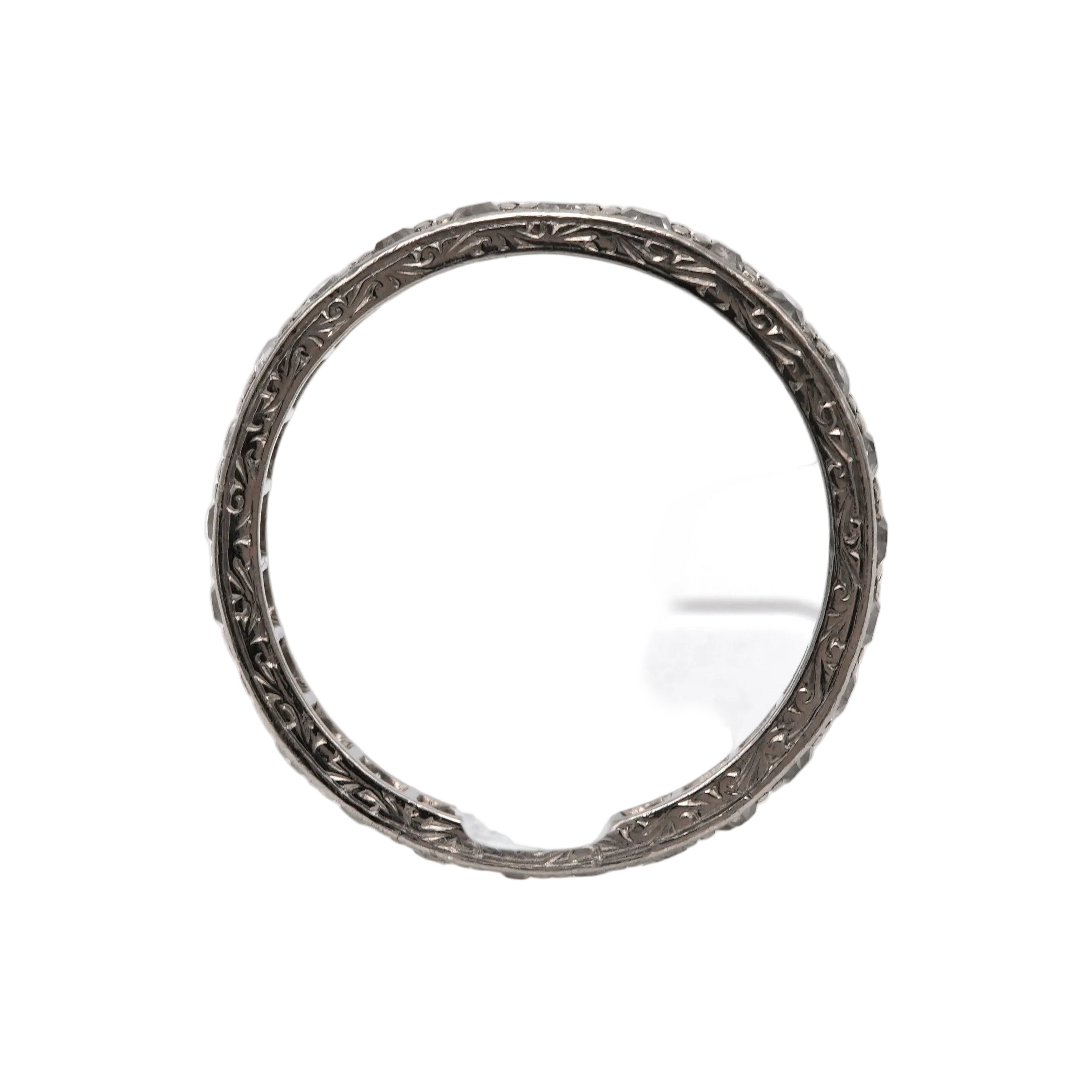 Bague Alliance en or blanc et diamants