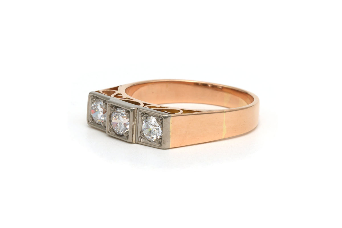 Bague Trilogie en or blanc, or jaune et diamants
