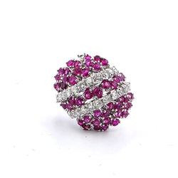 Bague Cocktail en or blanc, rubis et diamants