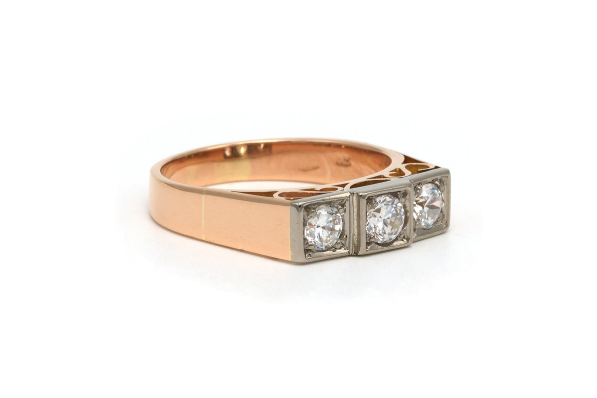 Bague Trilogie en or blanc, or jaune et diamants