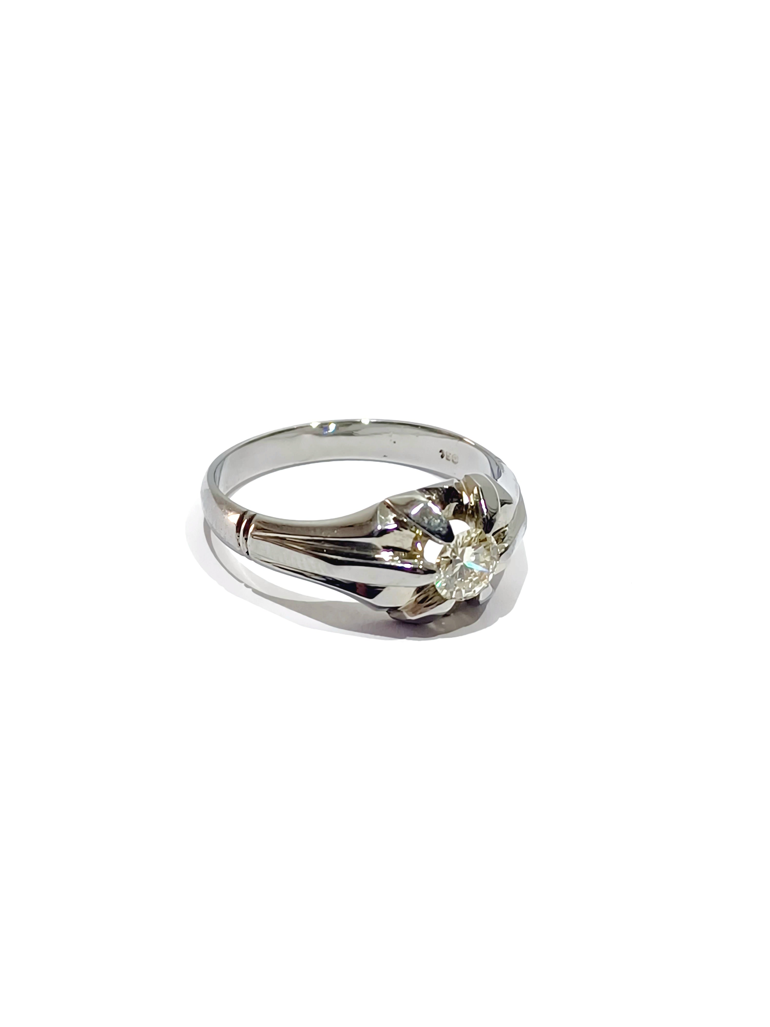 Bague Solitaire en or blanc et diamants