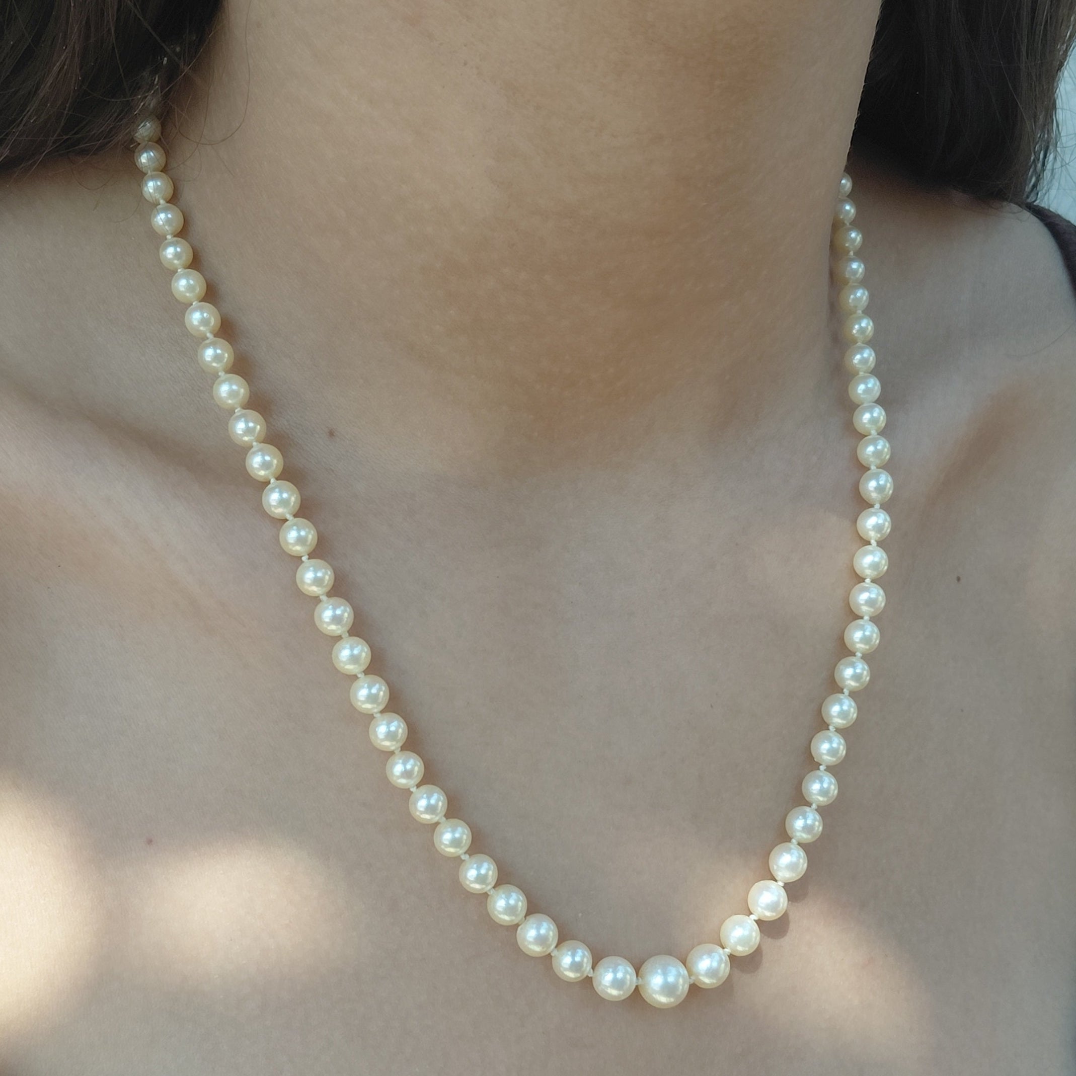 Collier Perles en or blanc et saphir