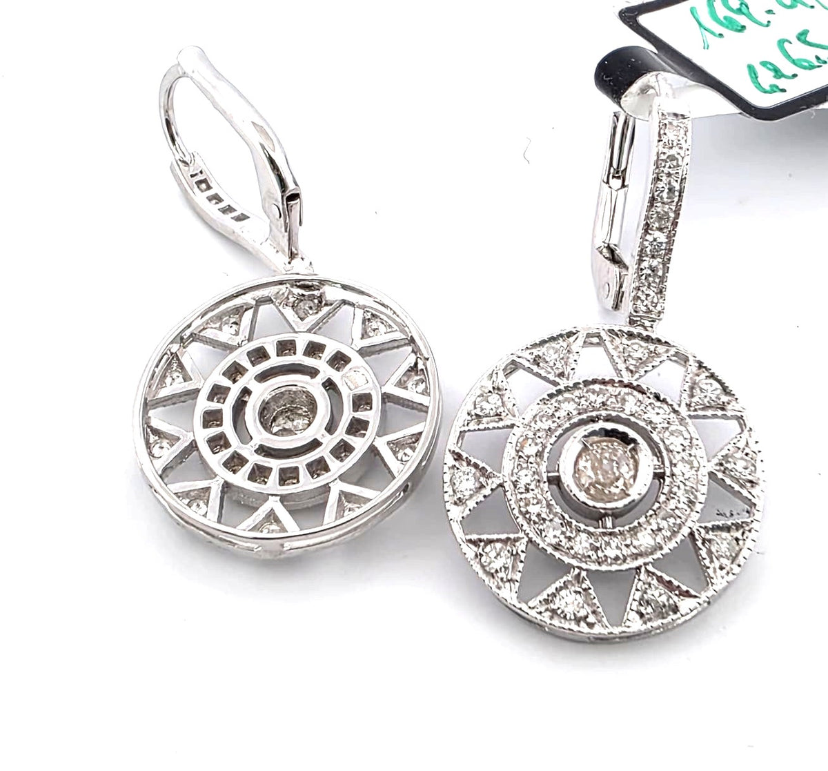 Boucles d'oreilles Pendantes en or blanc et diamants
