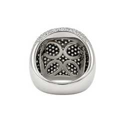 Bague Pavée en or blanc et diamants