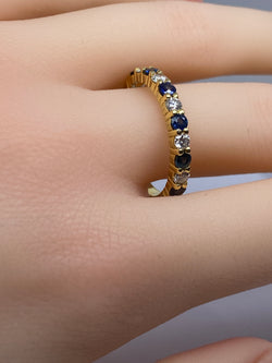 Bague Alliance en or jaune, saphirs et diamants