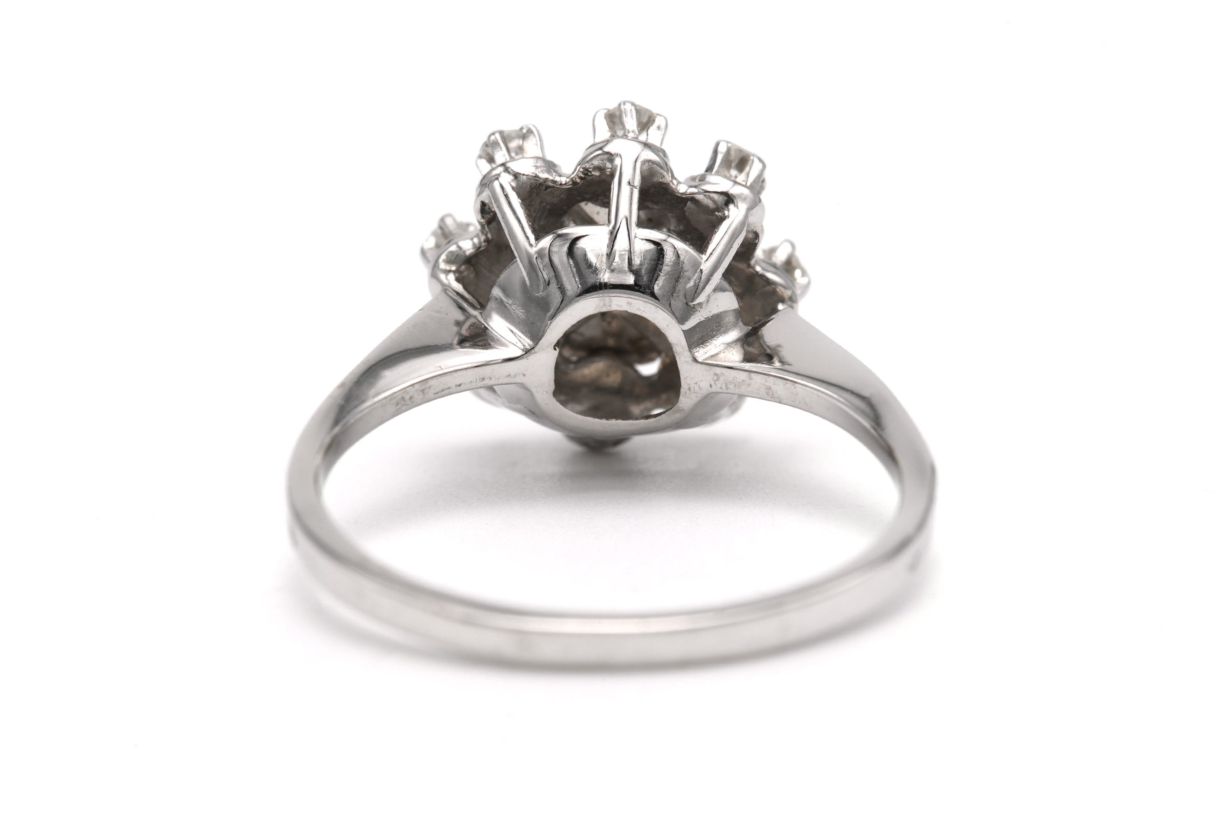 Bague Marguerite en or blanc et diamants