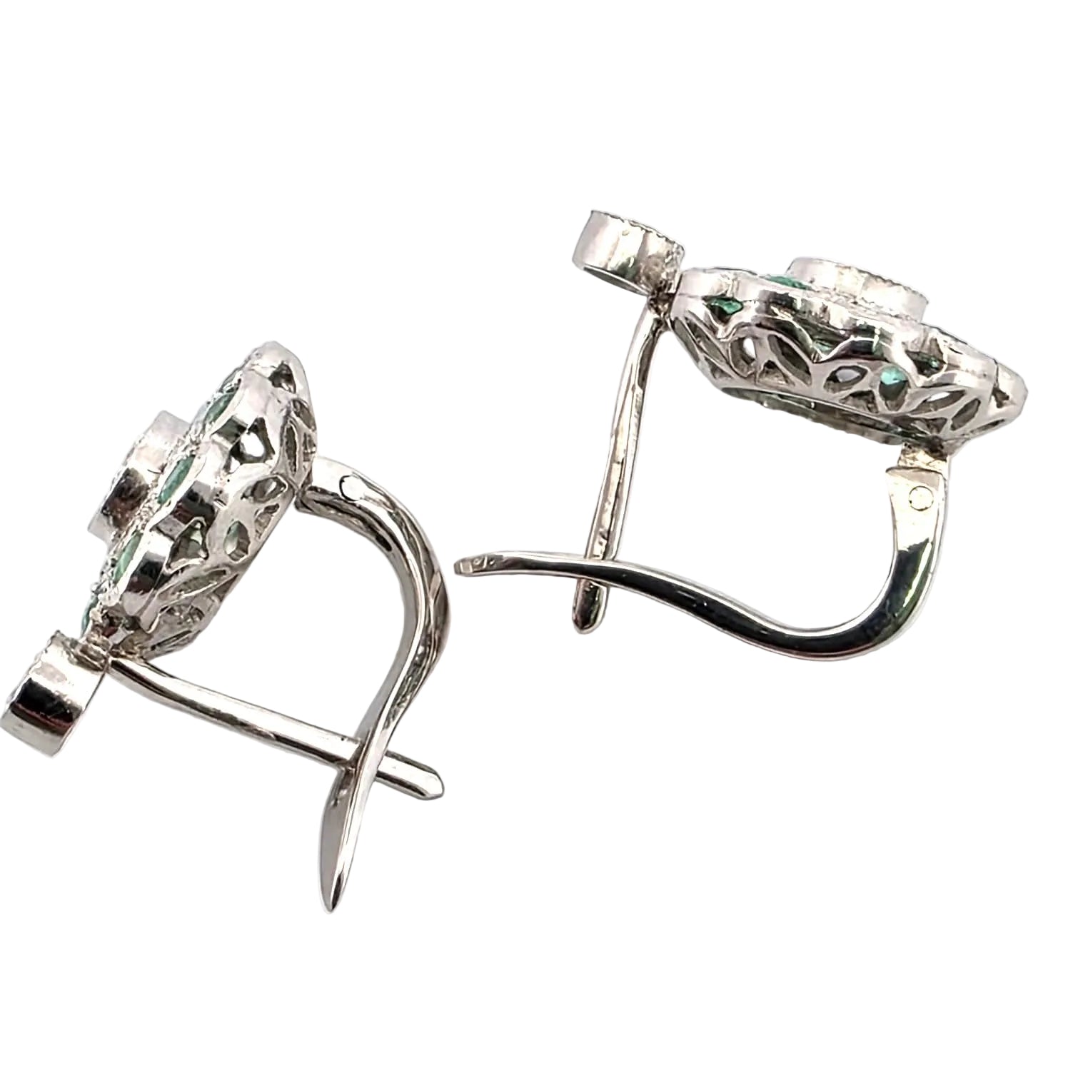 Boucles d'oreilles Dormeuses en platine, émeraudes et diamants