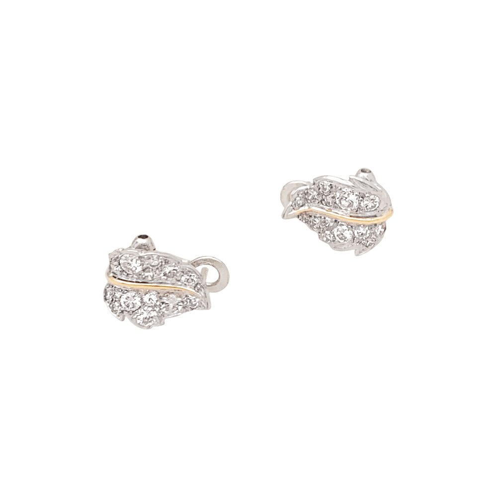 Boucles d'oreilles feuilles deux tons d'or et diamants.