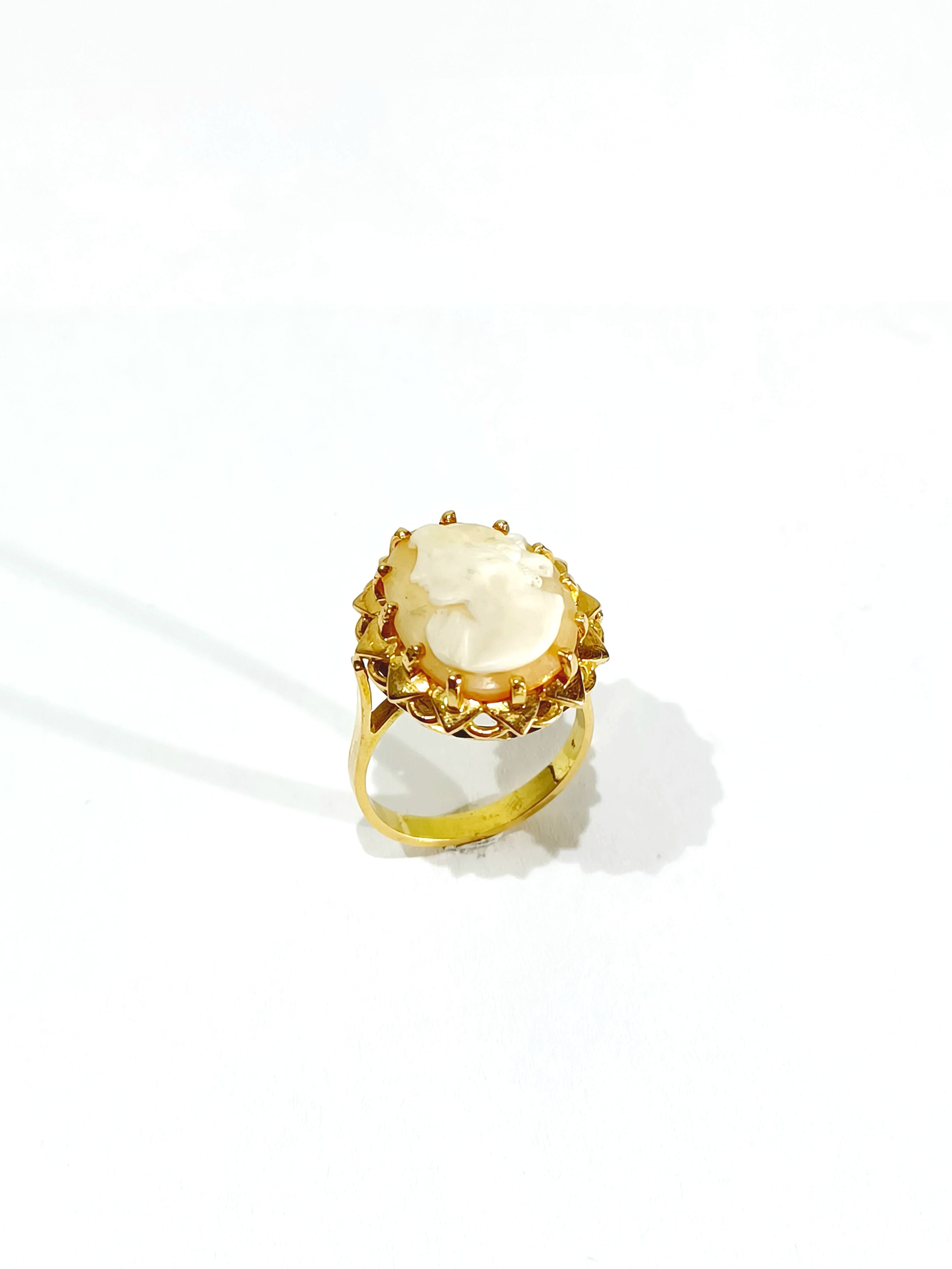 Bague Camée en or rose