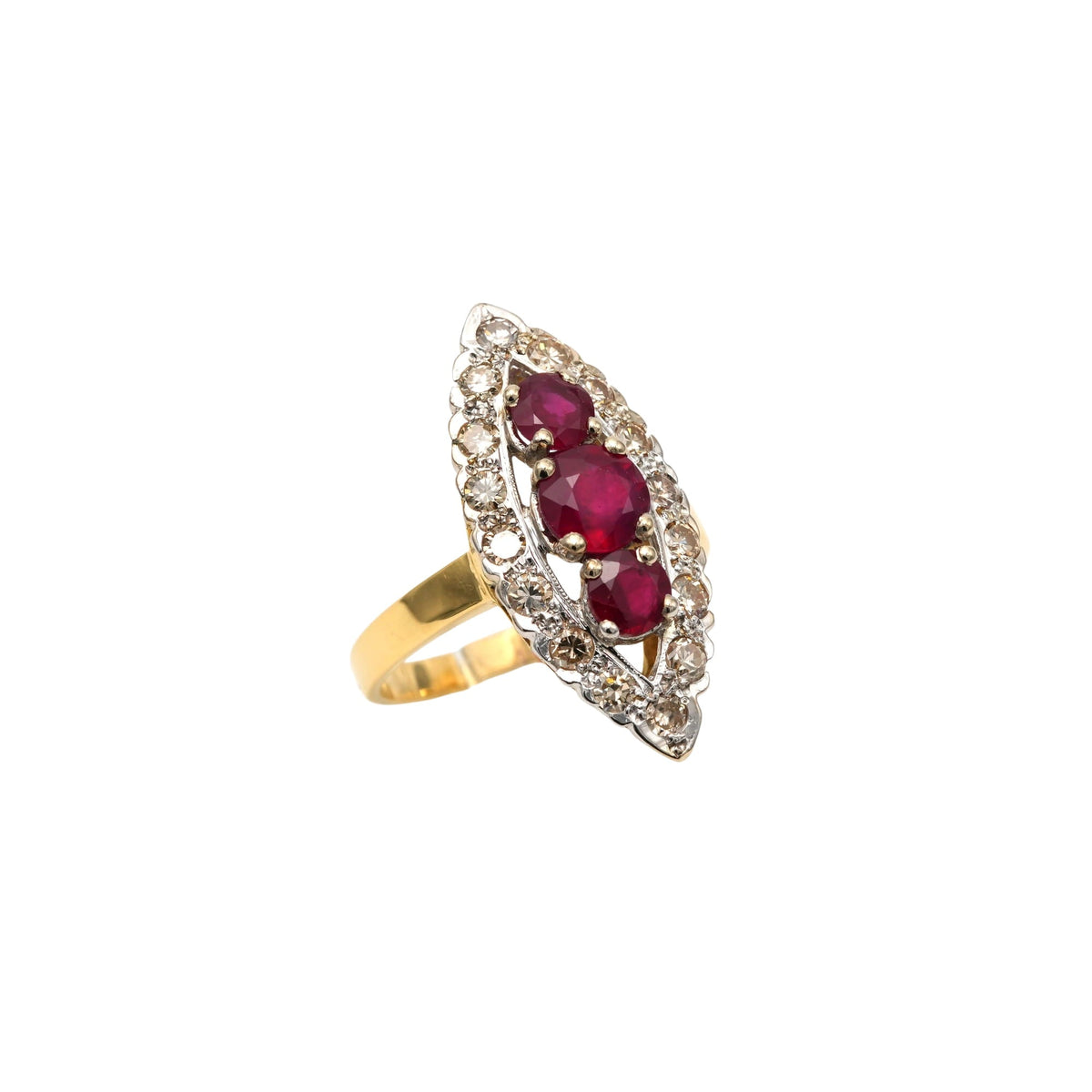 Bague Marquise en or blanc, or jaune, rubis et diamants