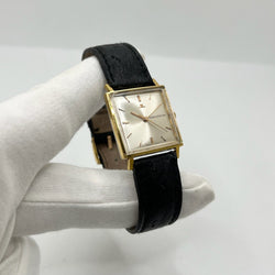 Montre JAEGER-LECOULTRE "Vintage Carrée" plaqué or, argent, acier et cuir