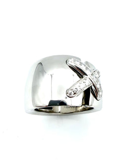 Bague CHAUMET. Collection "Liens" en or blanc et diamants