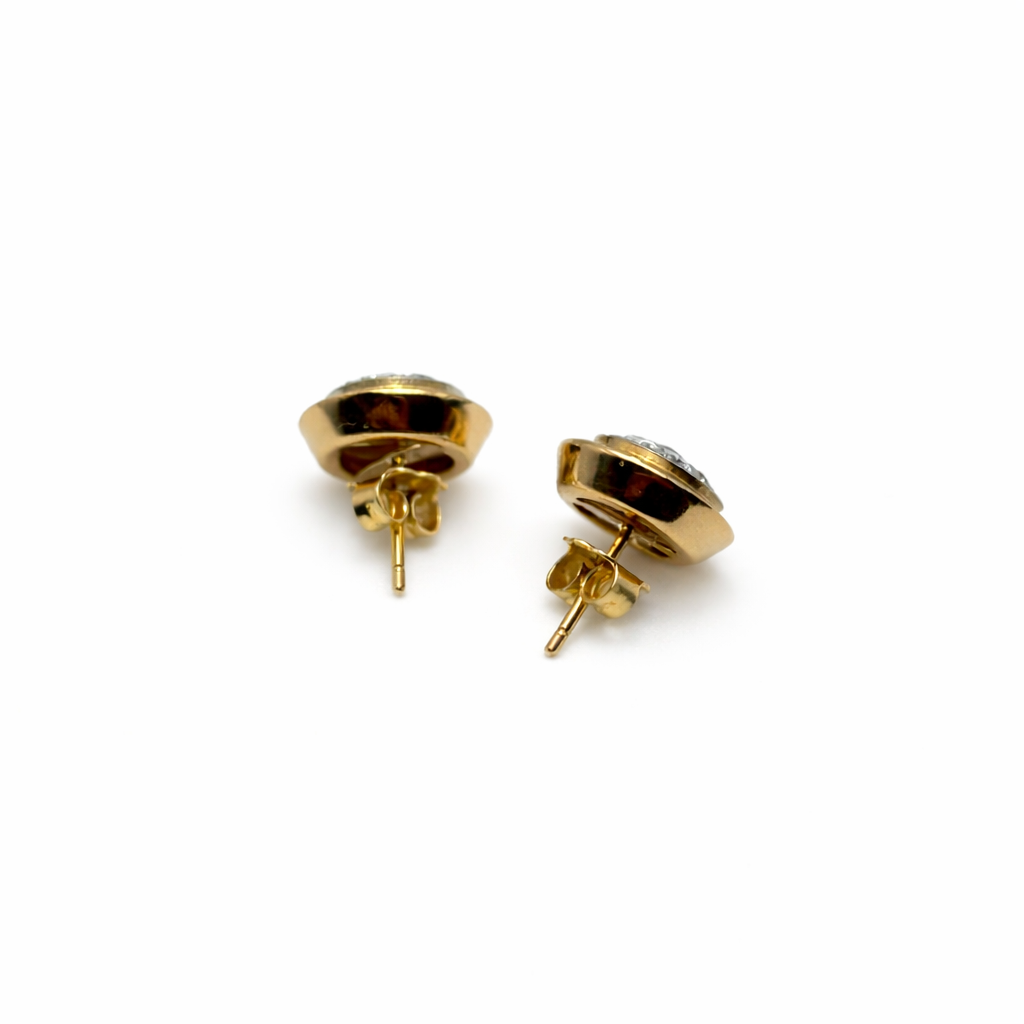 Boucles d'oreilles en or jaune et diamants