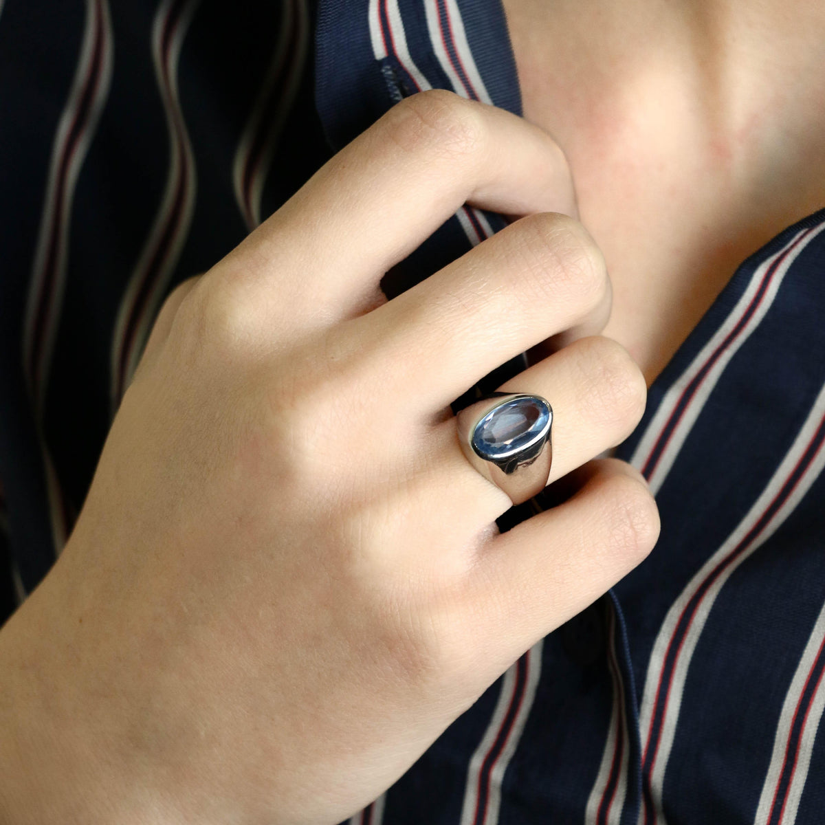 Bague Chevalière en or rose et aigue-marine