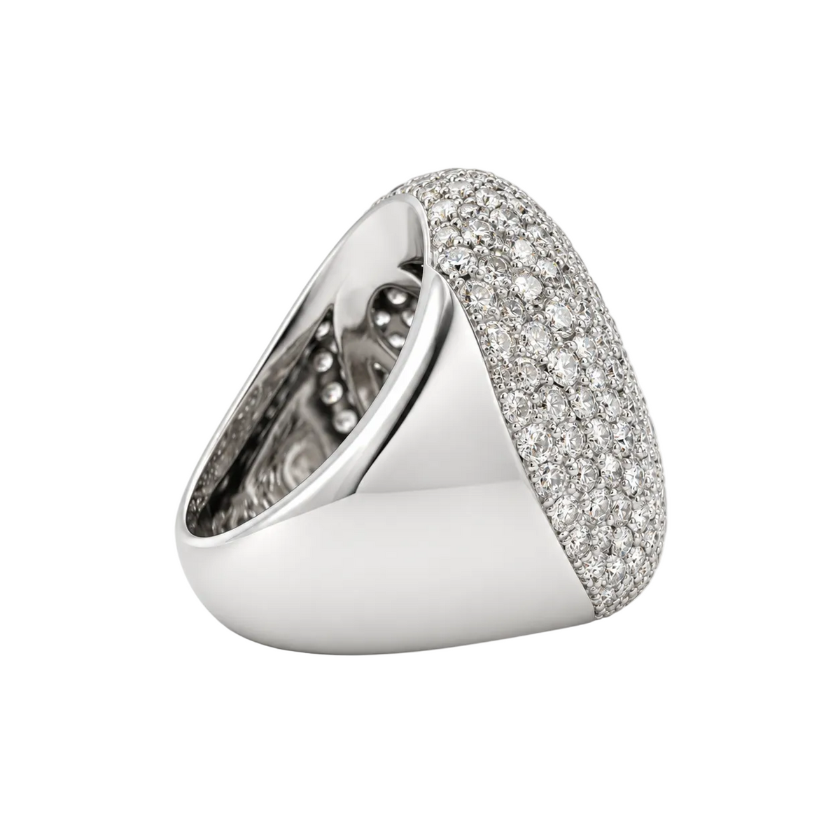 Bague Pavée en or blanc et diamants