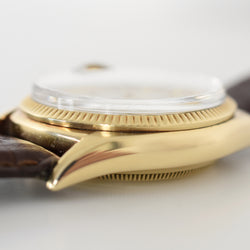 Montre ROLEX "Oyster Perpetual Date Ovettone" en or jaune et cuir