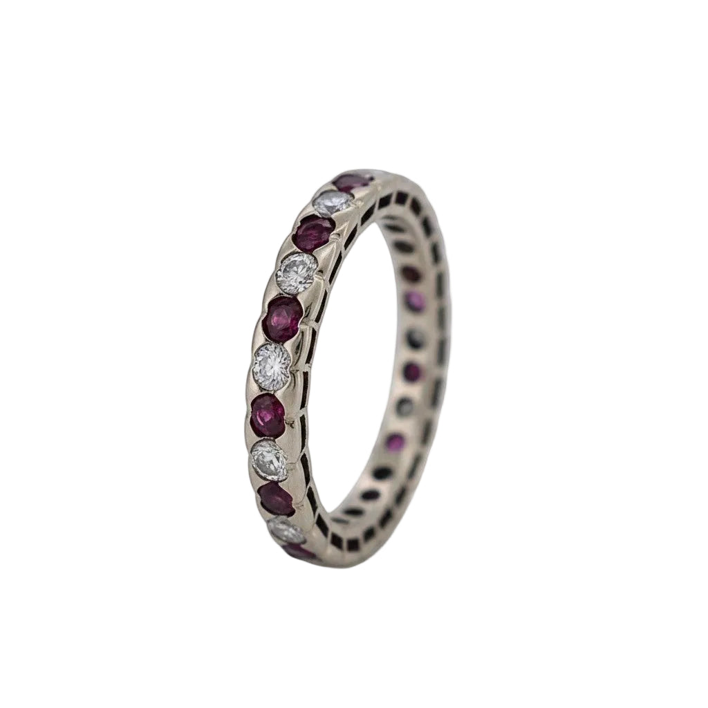 Bague Alliance en or blanc, rubis et diamants