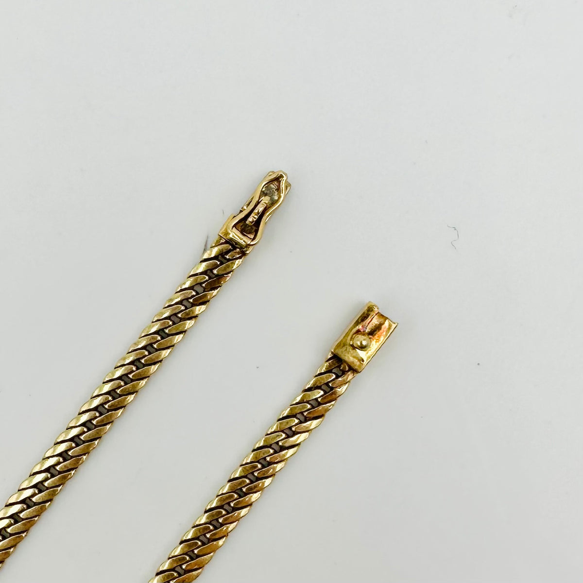 Collier Pendentif VAN CLEEF & ARPELS en or jaune, saphir et diamants