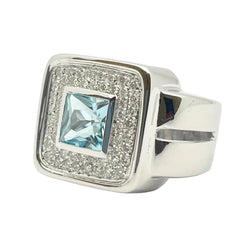 Bague Chevalière en or blanc, topaze et diamants