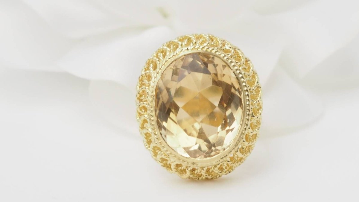 Bague Cocktail en or jaune et citrine