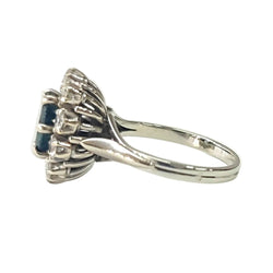 Bague Marguerite en or blanc, saphir et diamants